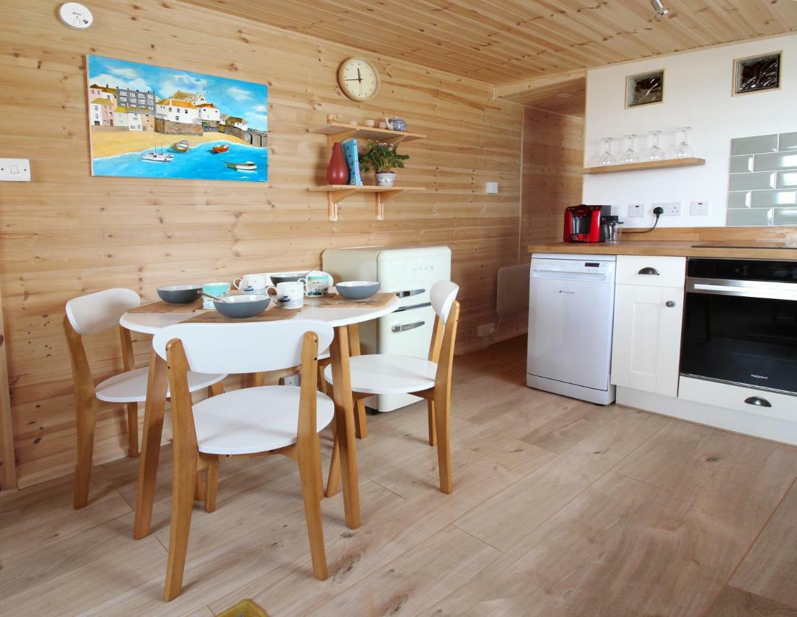 Scandi Cabin On A Hill, With Stunning Panoramic Views Ludgvan Zewnętrze zdjęcie
